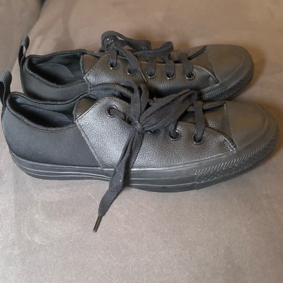 New All Black Converse - Picture 5 of 10